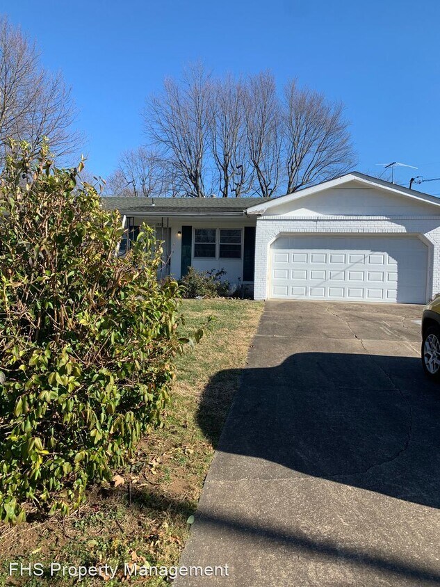 Primary Photo - 3 br, 1 bath House - 1528 S Catalina