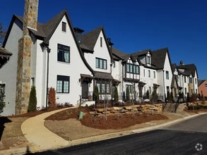 Building Photo - 962 Lennox Blvd