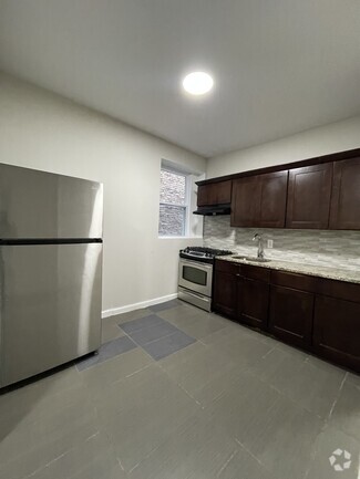 Building Photo - 439 Mount Prospect Ave