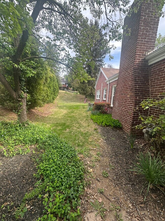 Foto del edificio - Available Now- 3 Bedroom Home in York!