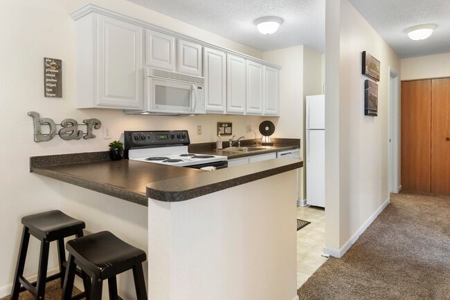 Photo - Cedar Village Apartments