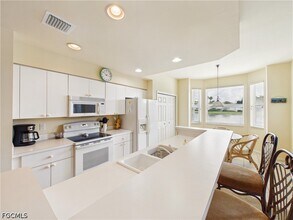 Building Photo - 20611 Country Creek Dr