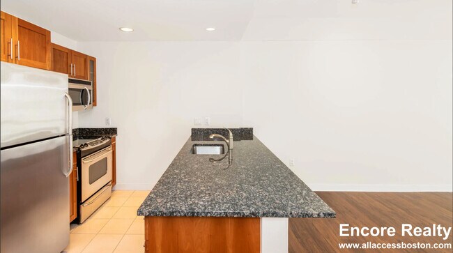 Foto del edificio - 6 Emerson Pl