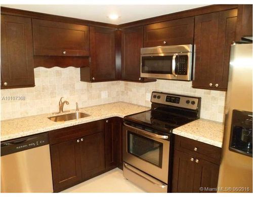 Foto del edificio - 3800 S Ocean Dr