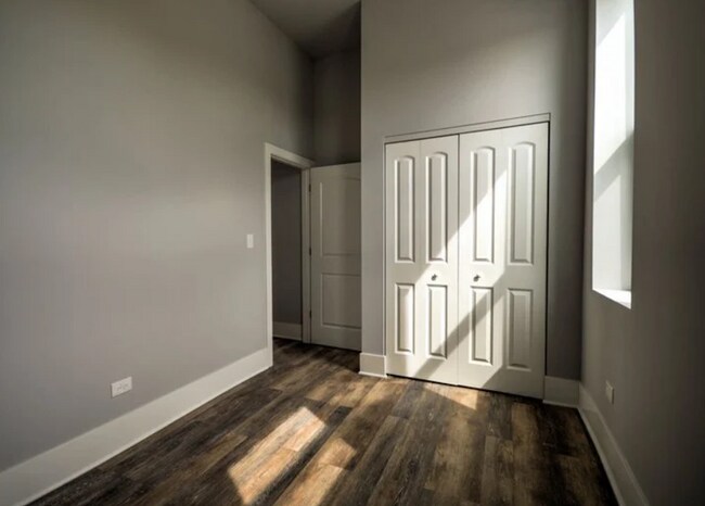 Foto del edificio - 2115 S Wood St