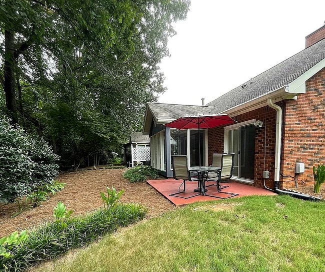 Building Photo - 3688 Blackshear Ct