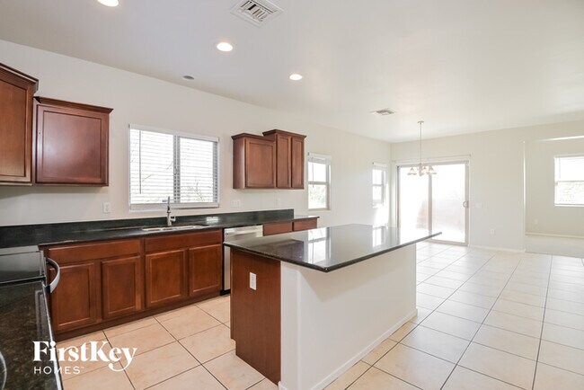 Building Photo - 5777 S Ladyslipper Pl