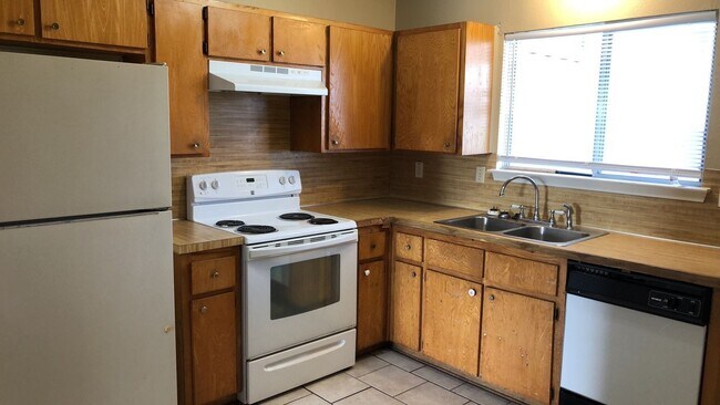 Foto del edificio - COMING SOON!