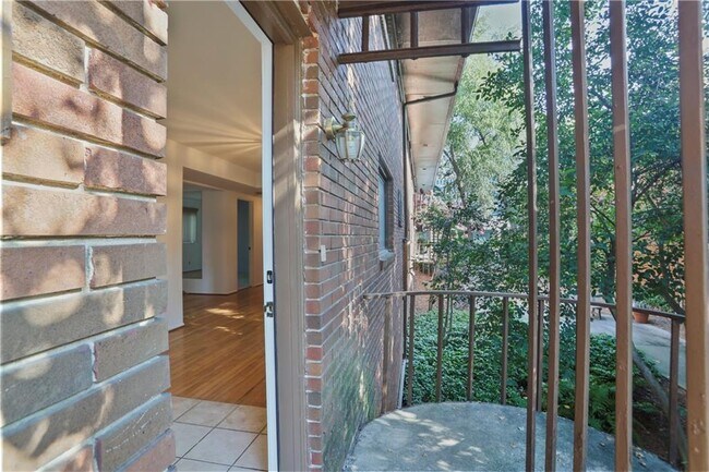 Foto del edificio - 20 26th St NW