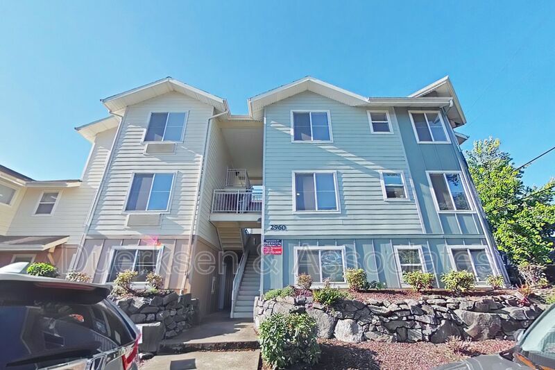 Primary Photo - 2960 NW Tyler Ave