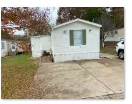 Foto del edificio - 201 Autumn Leaf Ln