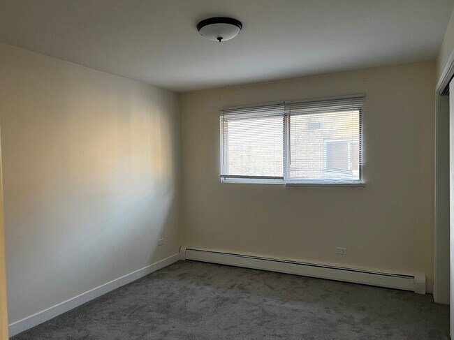 Foto del edificio - 4036 N California Ave
