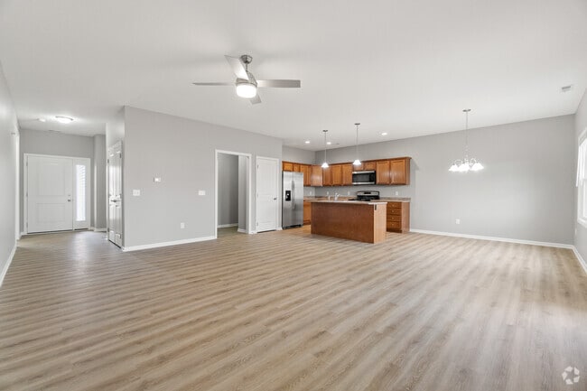 Building Photo - 805 Melody Cir N