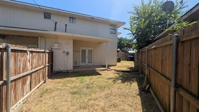 Building Photo - 8943-8945 Camfield Wy
