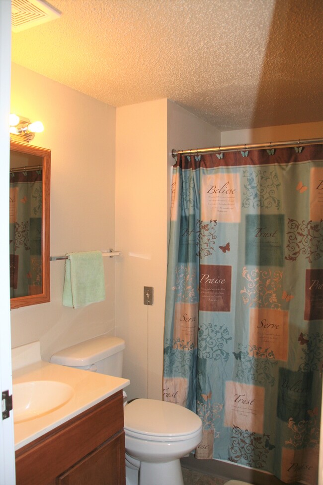 Osage Bathroom - Osage Apartments