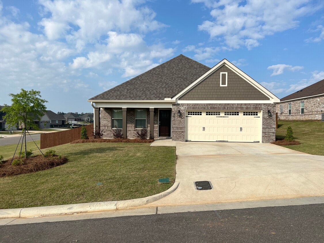 201 Royal Oaks Dr, Pike Road, AL 36064 House Rental in Pike Road, AL