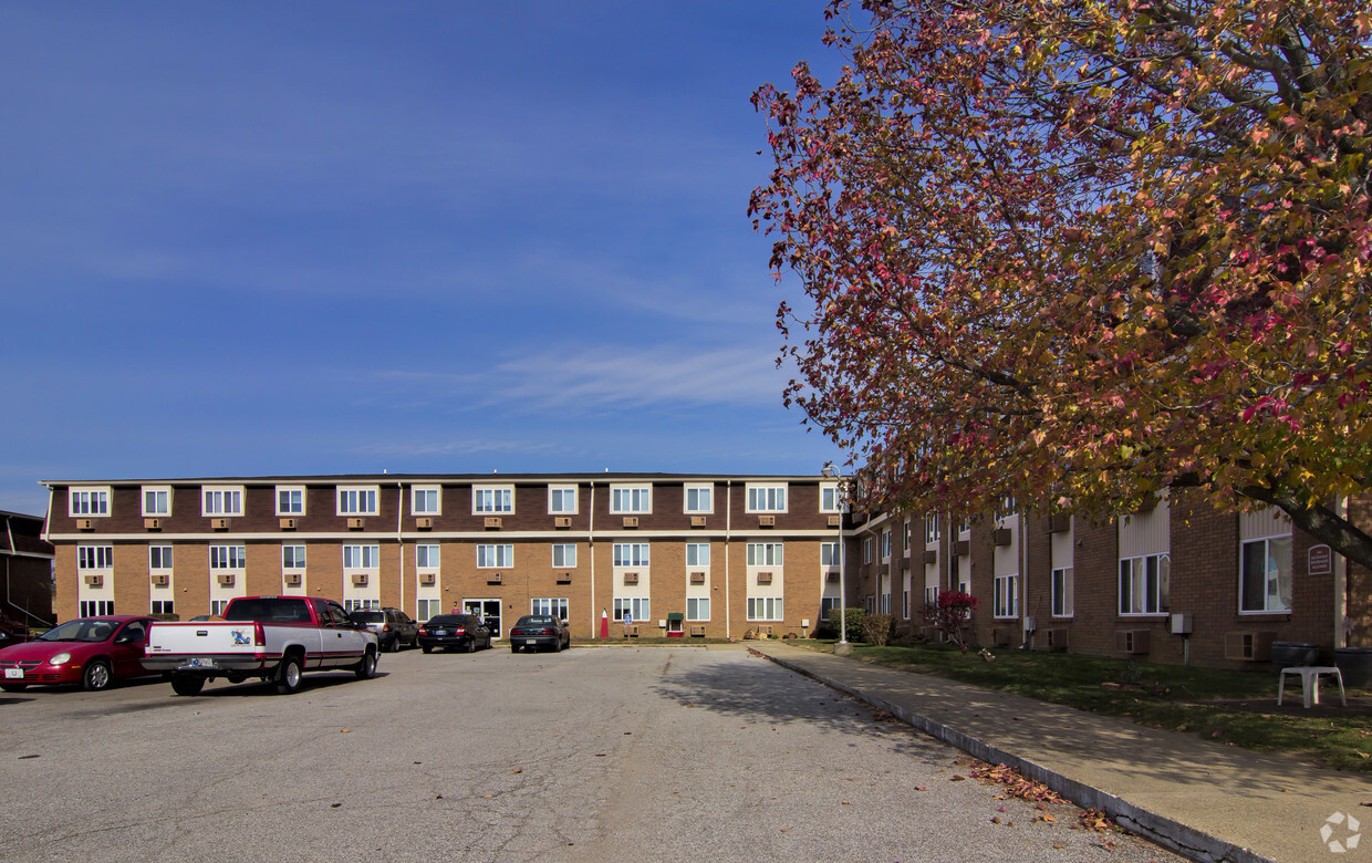 Foto del edificio - Governor Boon Square Apartments