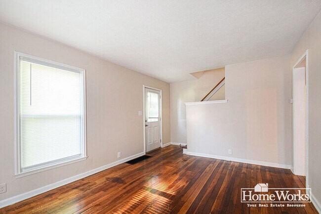 Foto del edificio - 609 W Ewing Ave