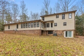 Building Photo - 434 Forrest Ave