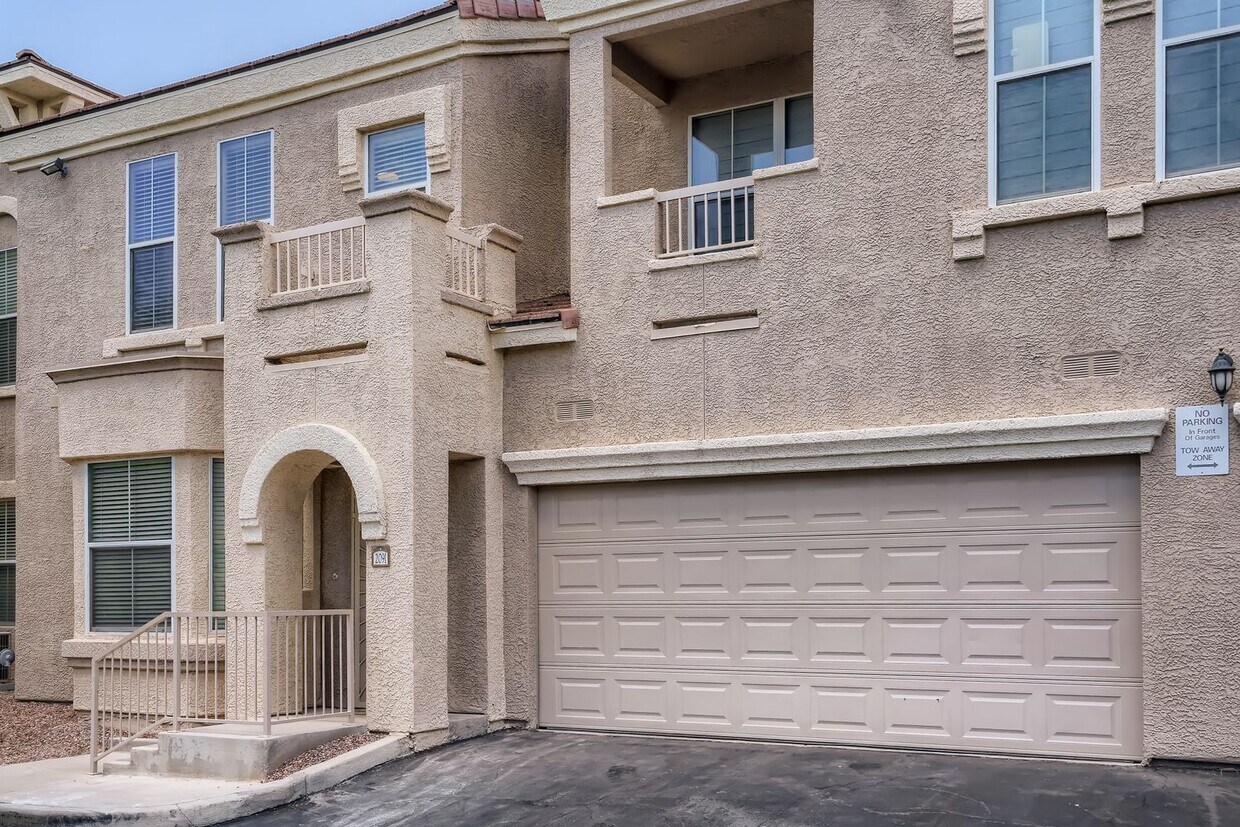 Primary Photo - Fully Furnished-Gated-Brand New w/Pool, Sp...