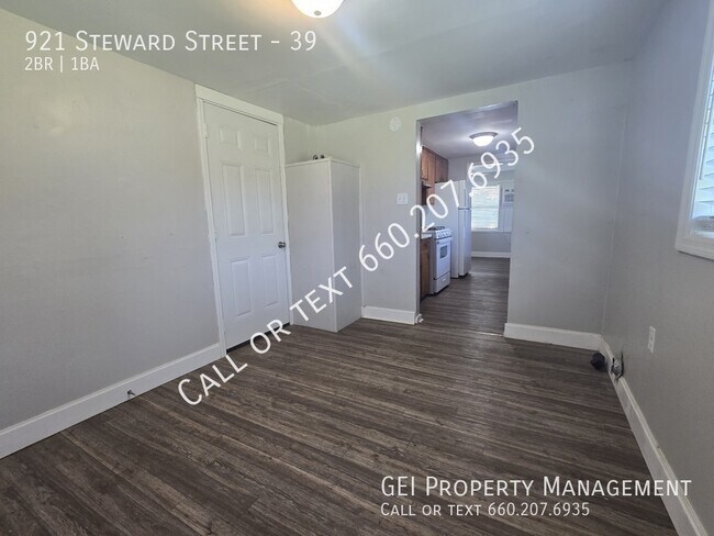 Foto del edificio - 921 Steward St
