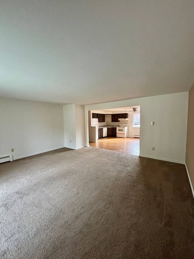 Building Photo - Losson Garden Apartments