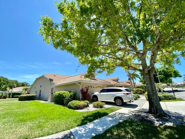 Building Photo - 8525 Mustang Dr