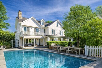 Building Photo - 65 Prospect St