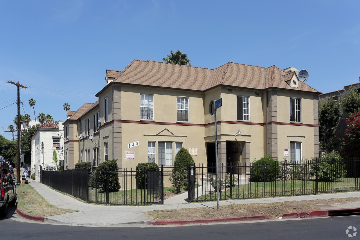 Primary Photo - 149 S Kenmore Ave