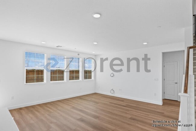 Foto del edificio - 356 Gold Coast Rd