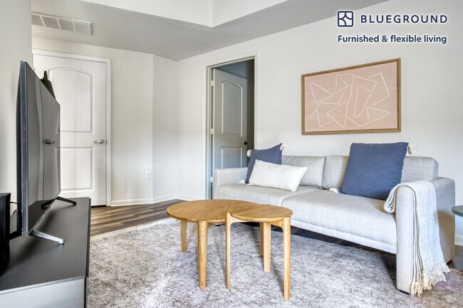 Foto del edificio - 3311 Rogers Rd