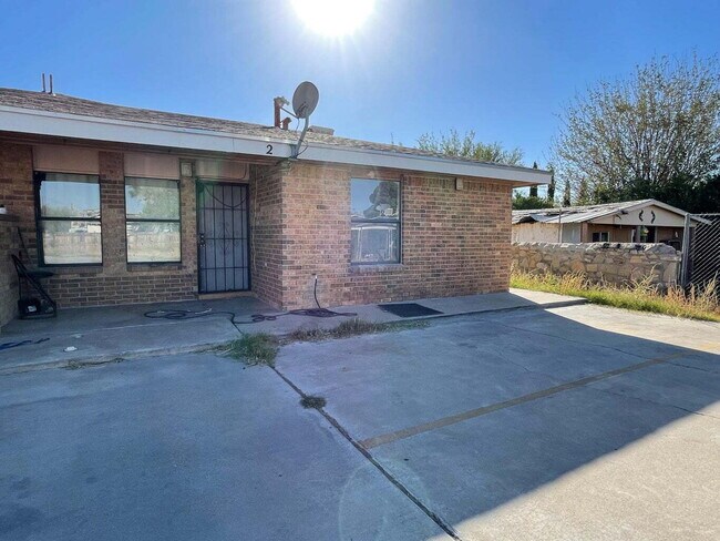Foto del edificio - 7214 Dale Rd
