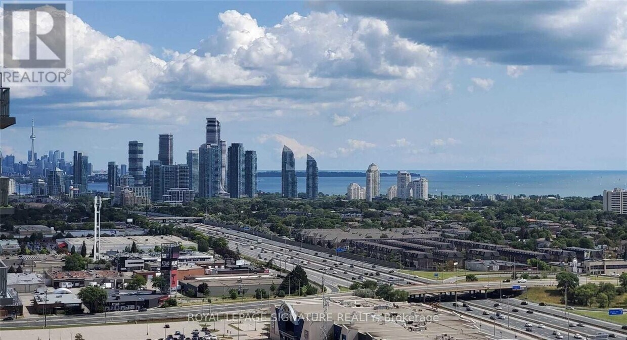 Primary Photo - 15 Zorra St