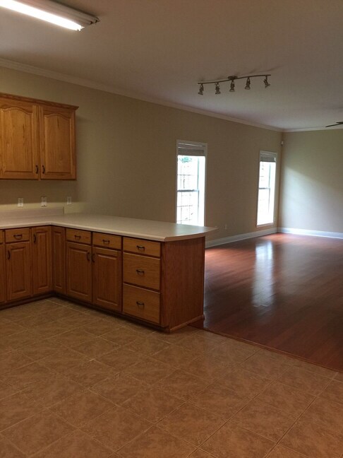 Foto del edificio - 17 Oxford Dr