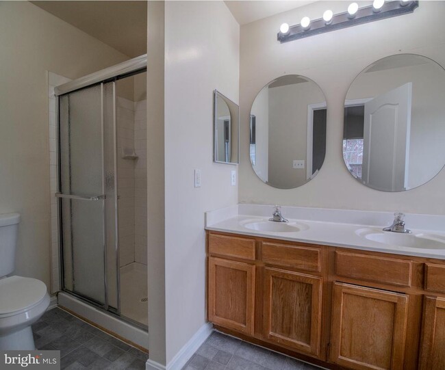Building Photo - 15518 Kennett Square Way
