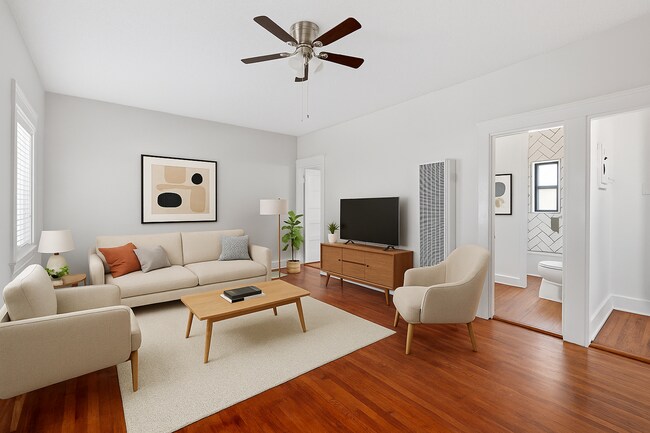 Building Photo - 915 Cherry Ave