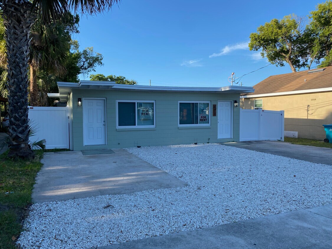 Foto principal - 813 Bentley St