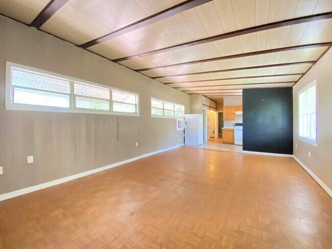 Foto del edificio - 1008 Meadows Ave