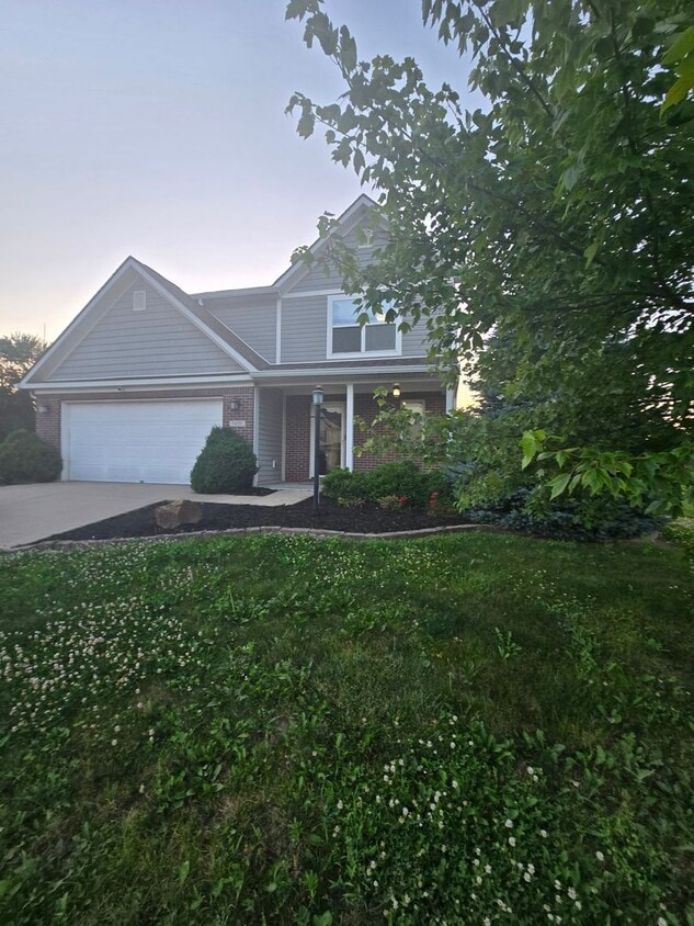 Primary Photo - Eastside Four Bedroom Home located near So...