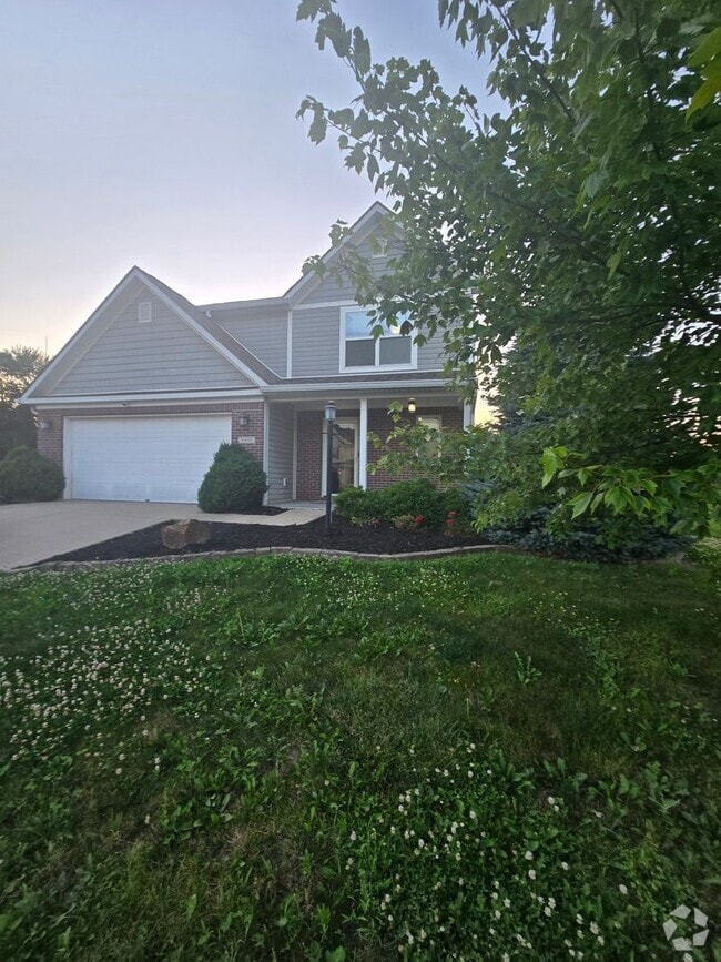 Building Photo - 9490 Treyburn Lakes Dr