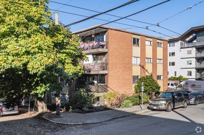 Building Photo - Lorelei Apartments