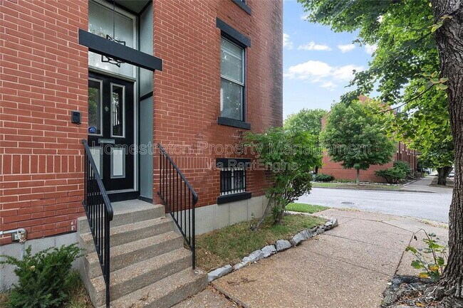 Foto del edificio - 1001 Lami St