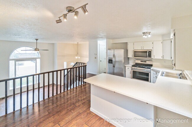 Foto del edificio - Recently Updated Single Family Home On The...