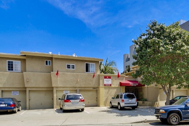 Building Photo - 2850 S Sepulveda Blvd