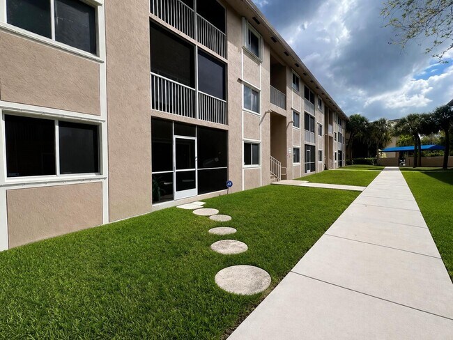 Building Photo - 10151 W Atlantic Blvd