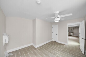 Building Photo - 5903 Belneath St