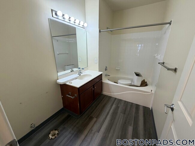 Foto del edificio - 311 Lowell St