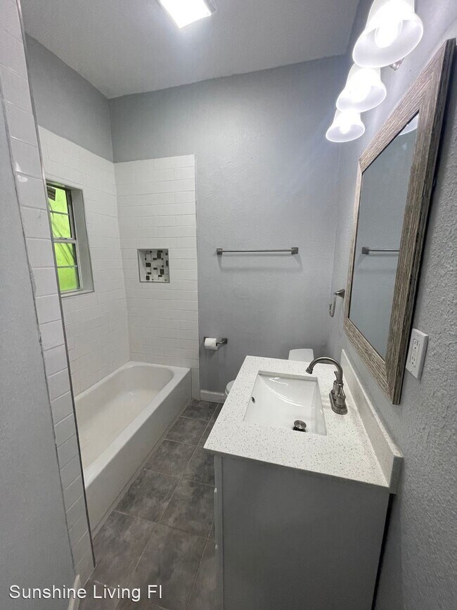 Foto del edificio - 3 br, 2 bath House - 1431 W 21st Street