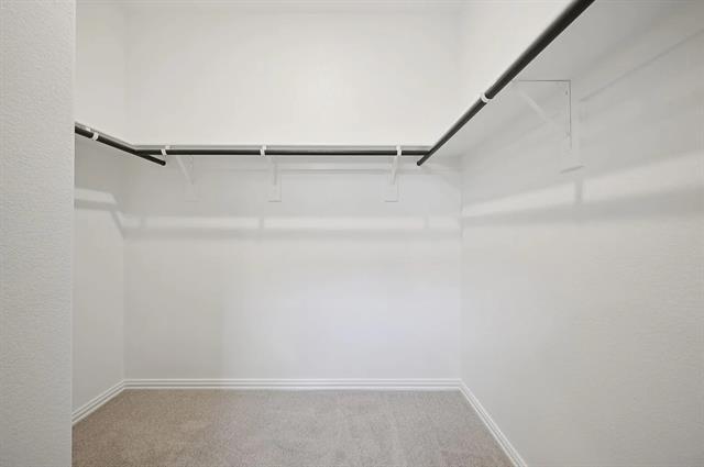 Foto del edificio - 524 Clover Crk Dr