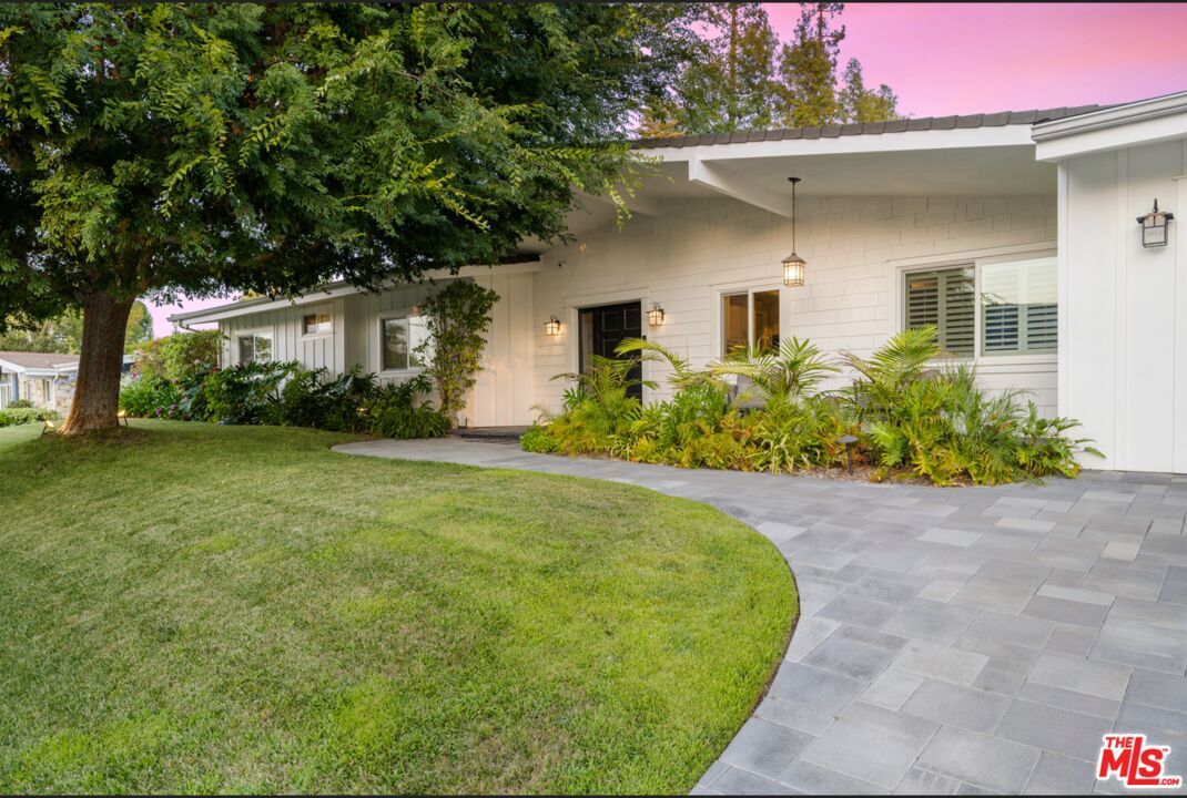 Foto principal - 23742 Kivik St